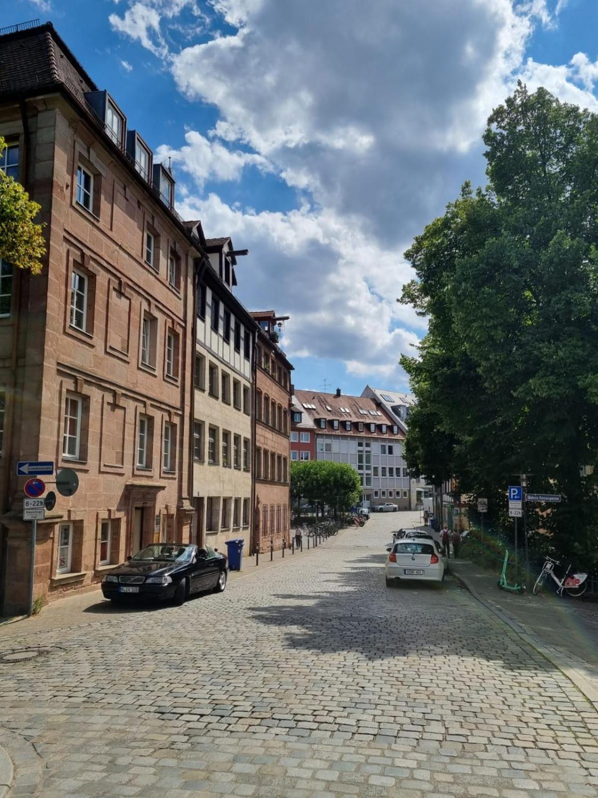 Altbau Charme In Der Nuernberger Innenstadt Esterno foto